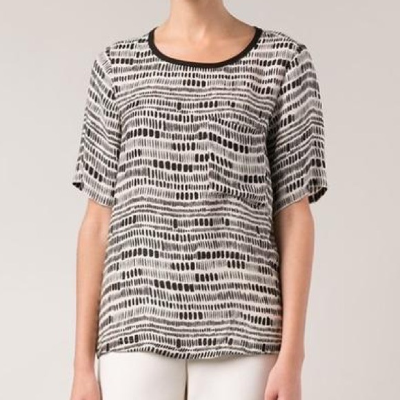 Vince Tops - VINCE Black and White Short-Sleeve Blouse